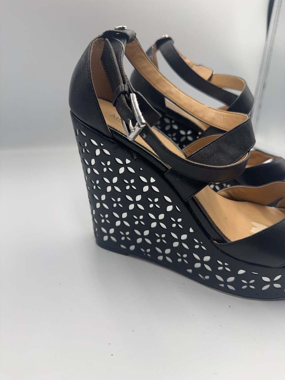 Michael Kors Black Leather Laser Cut Platform Wedge Sandals Size 10M - Picture 3 of 6